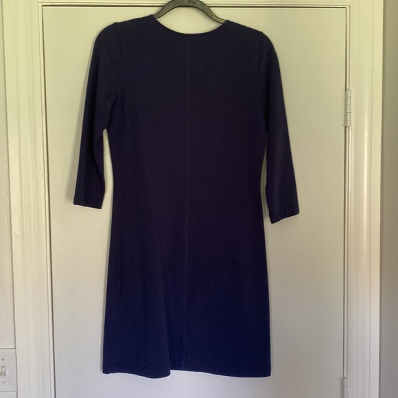 Lilly Pulitzer Navy 3/4 sleeve dress with gold embroidery - Picture 4 of 5